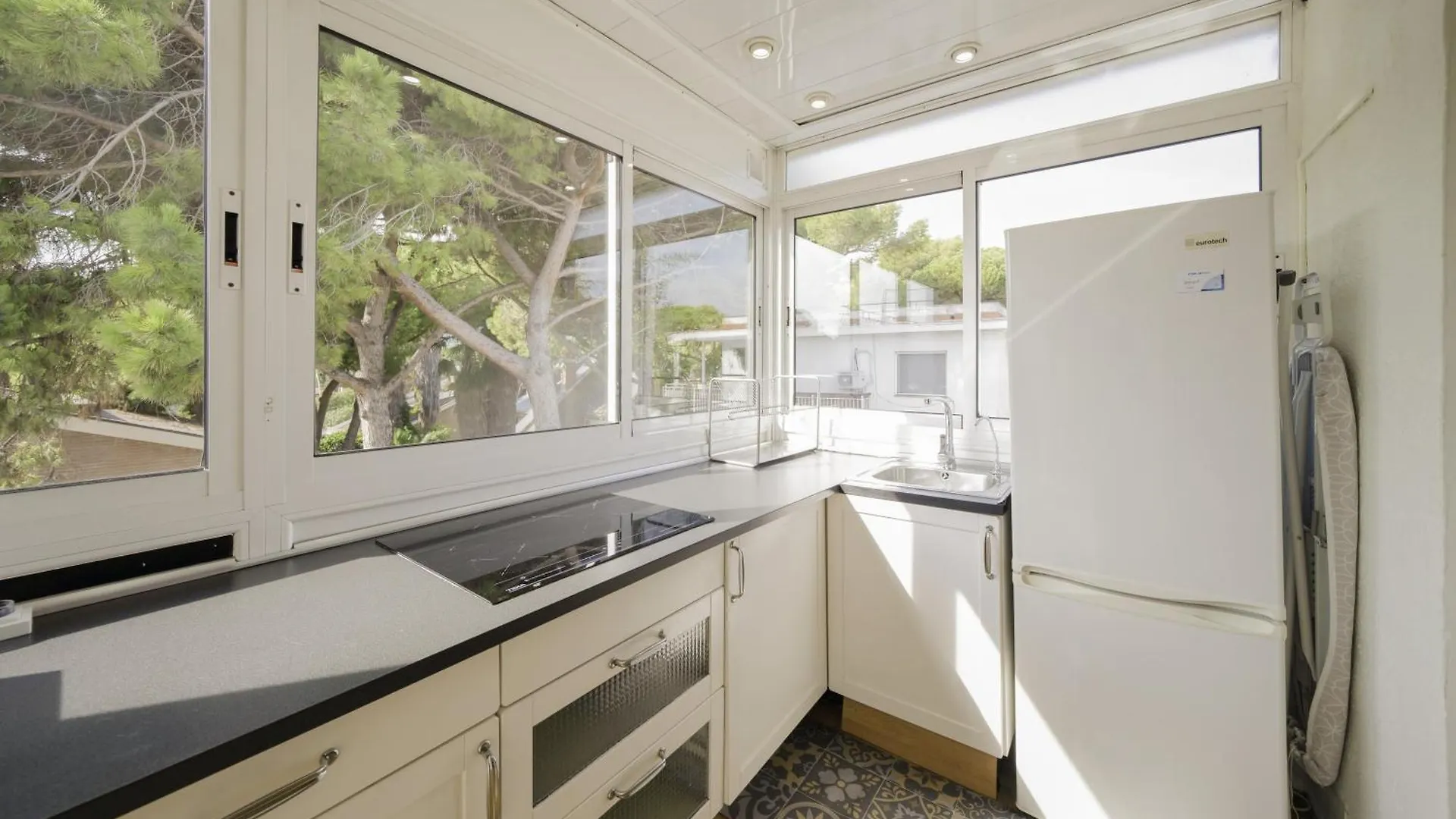 Luz Y Color En Castelldefels Apartment 0*,  Spain
